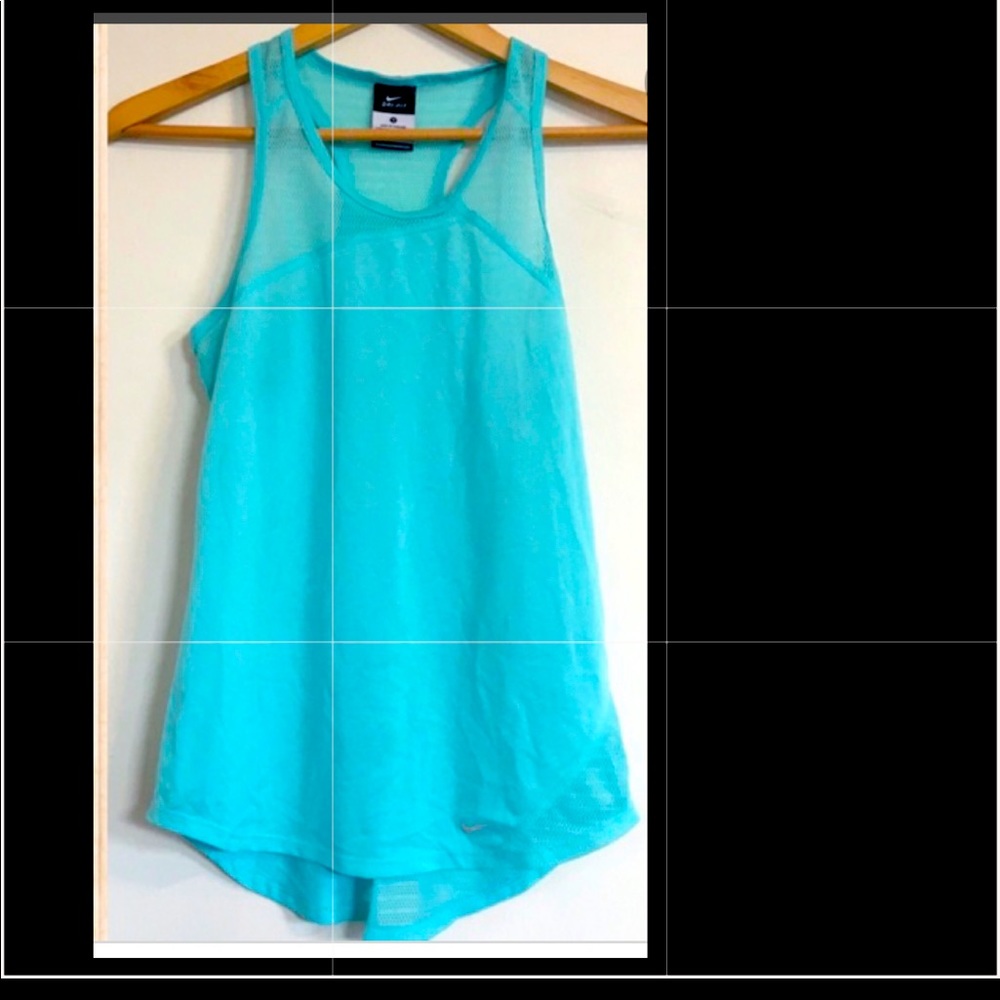 Nike top